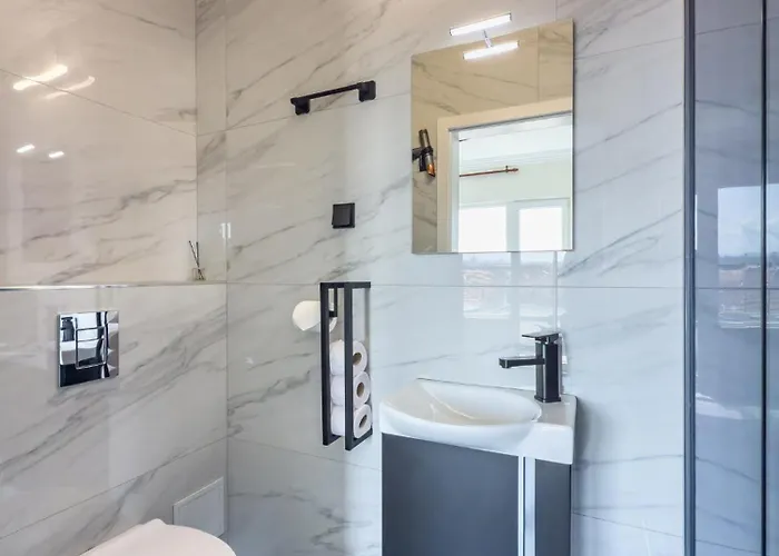 Apartamento Skyline Terrace Apartment In Center 1 *